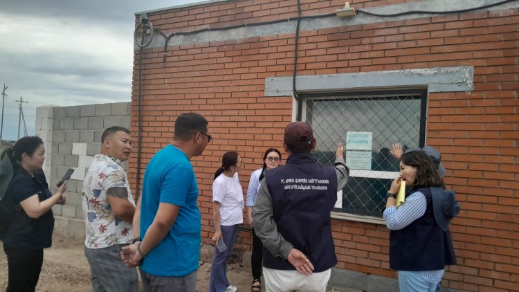 ДОРНОГОВЬ АЙМГИЙН 14 СУМЫН УС, АРИУН ЦЭВРИЙН БАЙГУУЛАМЖИЙН АЮУЛГҮЙ БАЙДЛЫН ТӨЛӨВЛӨГӨӨ БОЛОВСРУУЛАХ ЗӨВЛӨХ БАГ АЖИЛЛАЛАА.