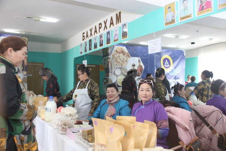 ҮЗЭСГЭЛЭН ХУДАЛДАА ЗОХИОН БАЙГУУЛАГДАЖ БАЙНА